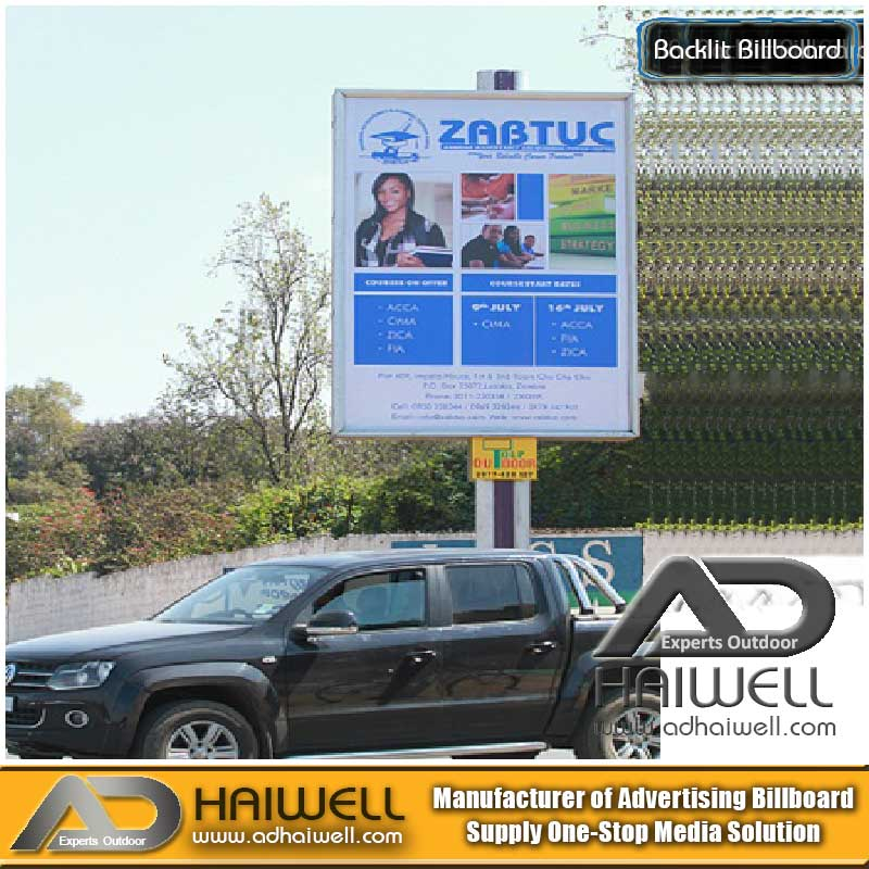 Яркая зеленая технология с наружной подсветкой и светодиодной подсветкой рекламного щита