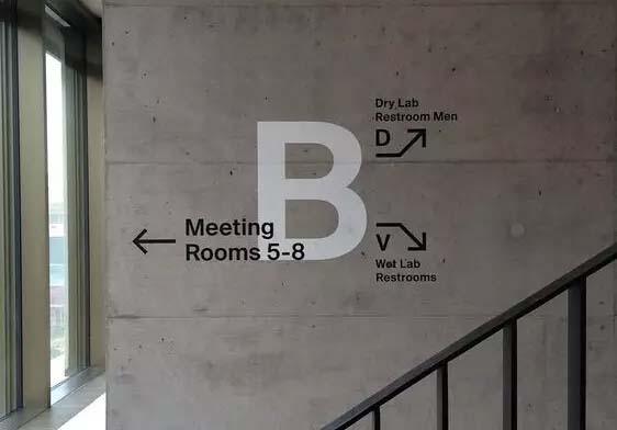 Печать плоских наклеек