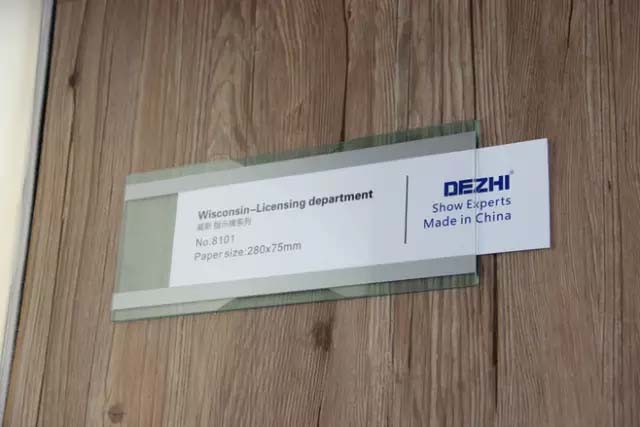 Акриловые раздвижные листовые вывески