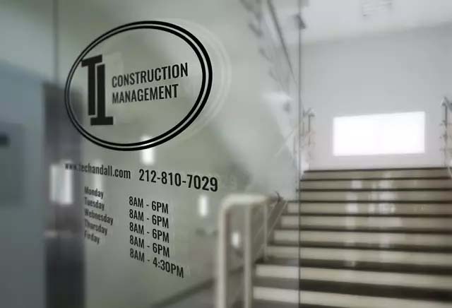 Наклейки с печатью на стекле