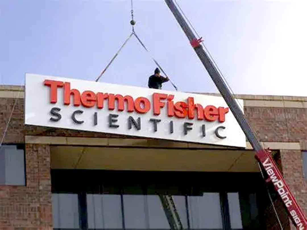 Электронные вывески для наружной рекламы