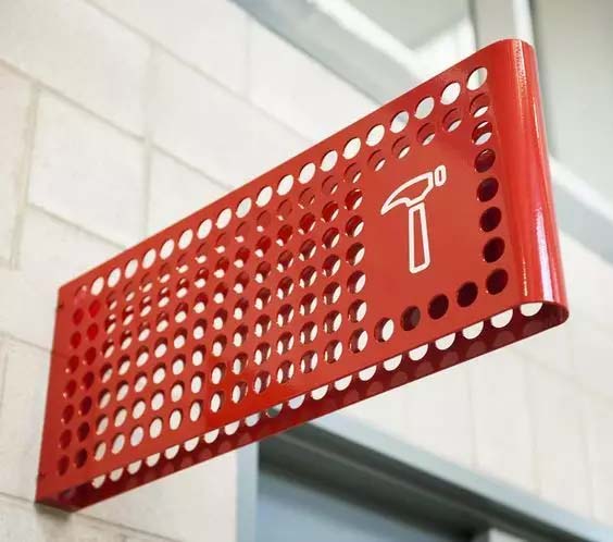 Железная пластина с пробиванием отверстий и лаком для запекания